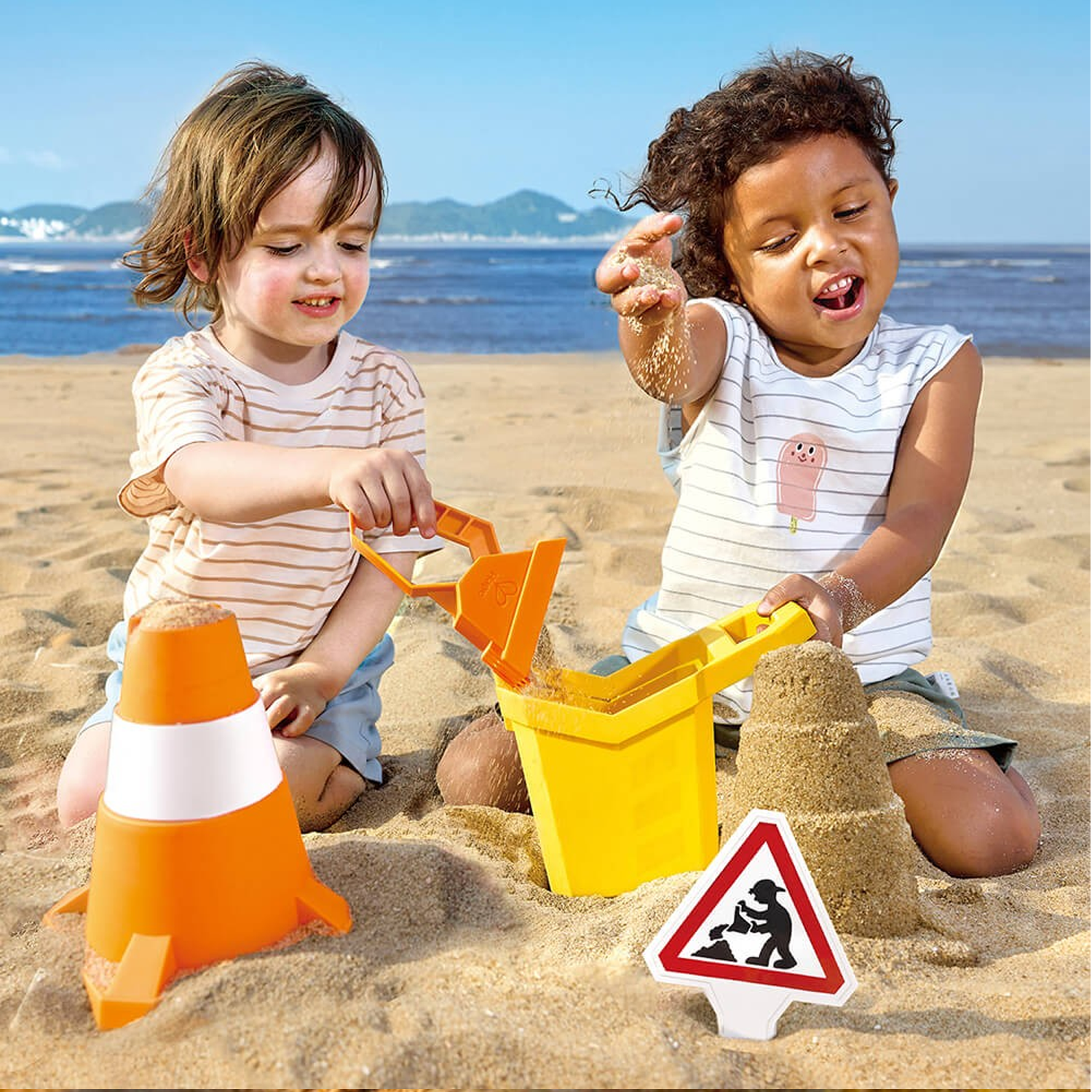 JUEGO DE CONSTRUCCIÓN EXCAVADORA PARA ARENA -HAPE - Imagen 3